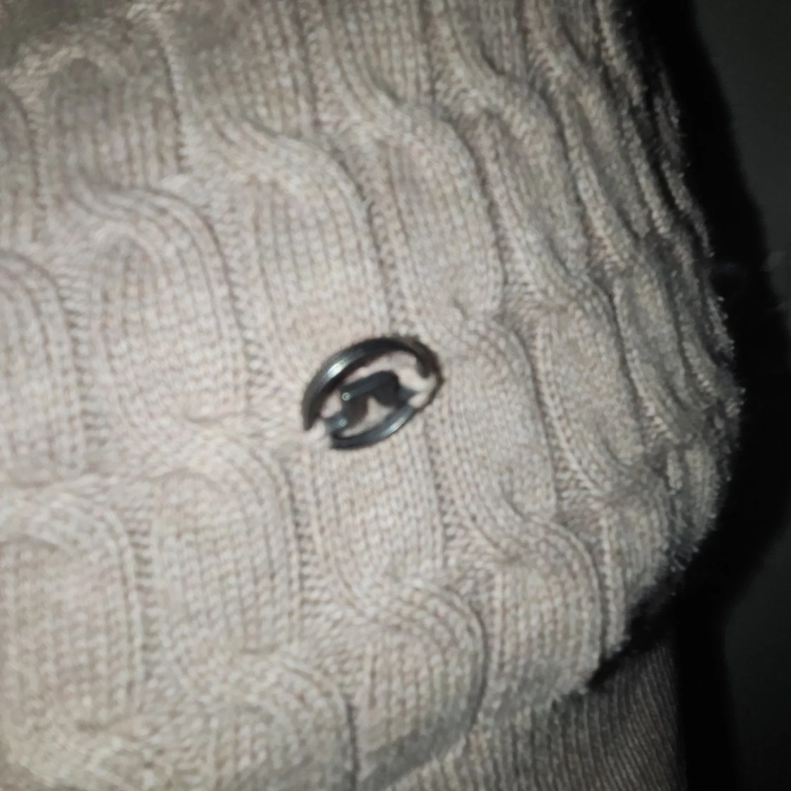 Beige stickad tröja från J.Lindeberg - 2