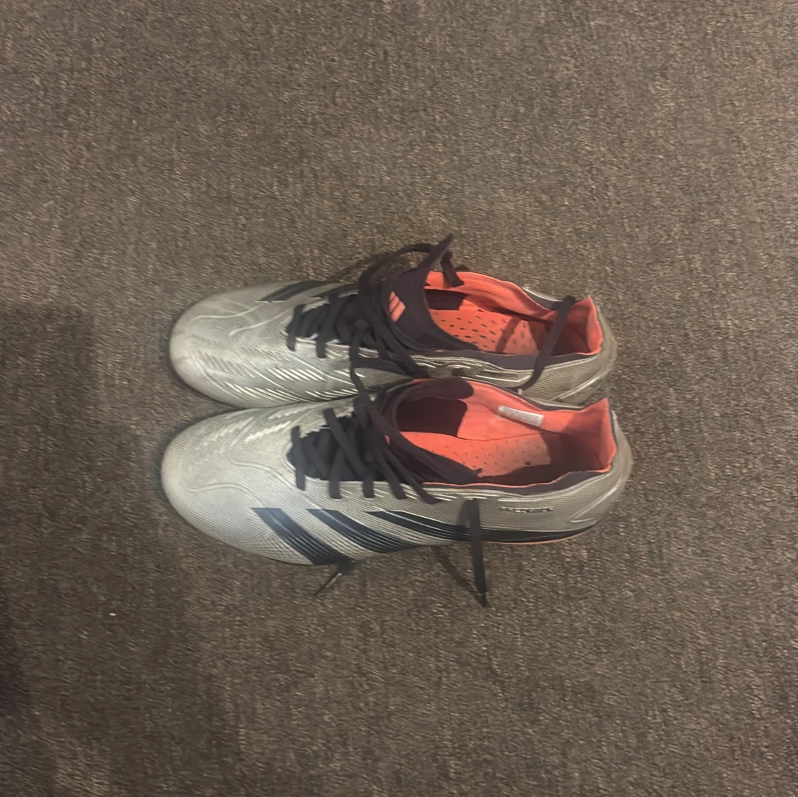 Adidas Predator silver fotbollsskor