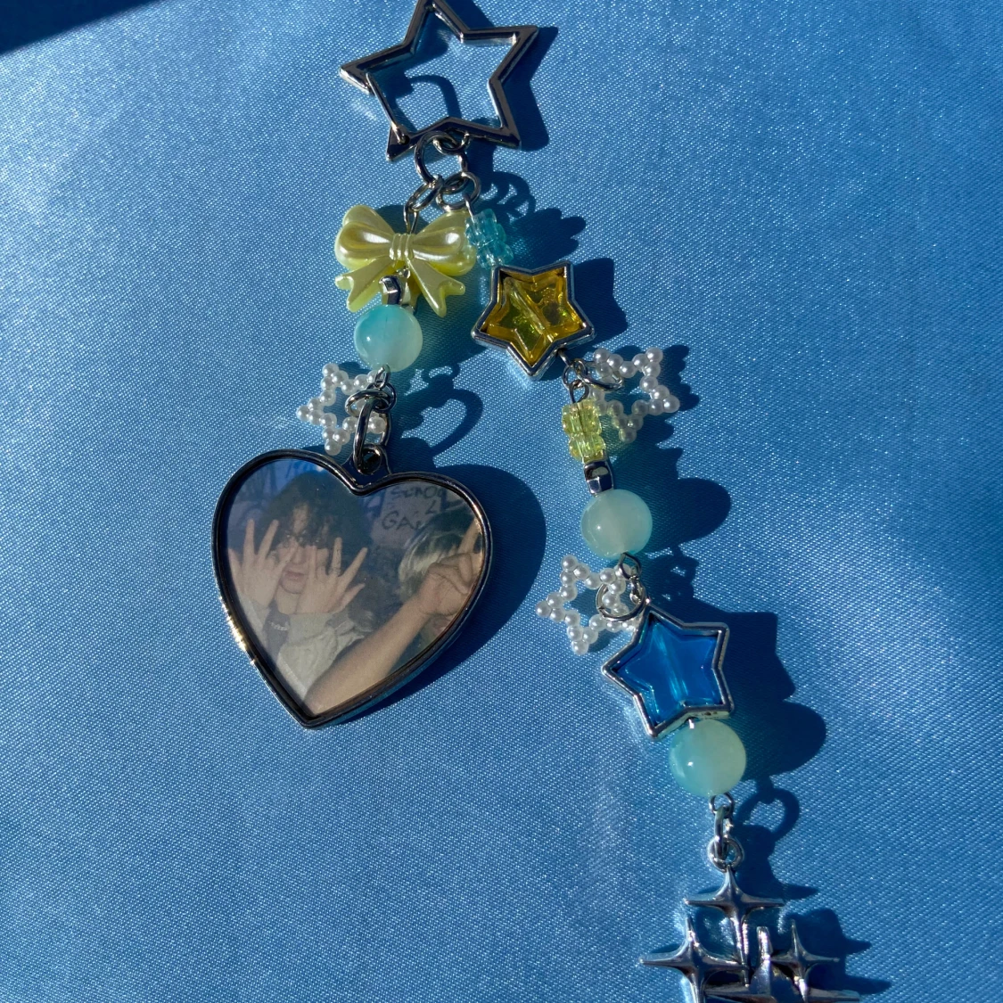 BLADEE & ECCO2K - DESIRE ID A TRAP - keychain - 3