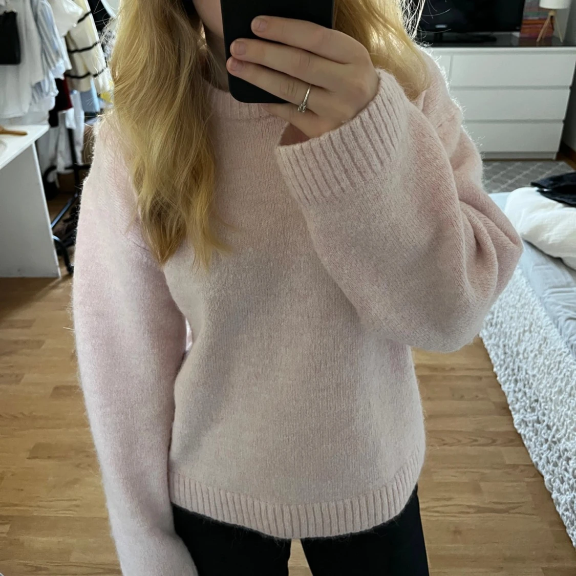 Ljusrosa stickad tröja Gina Tricot