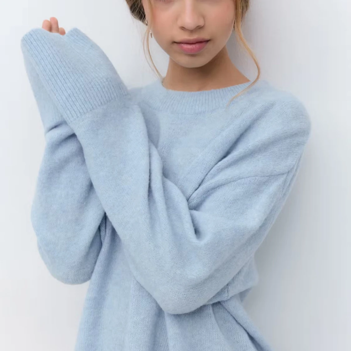 Ljusblå oversized stickad tröja - 2