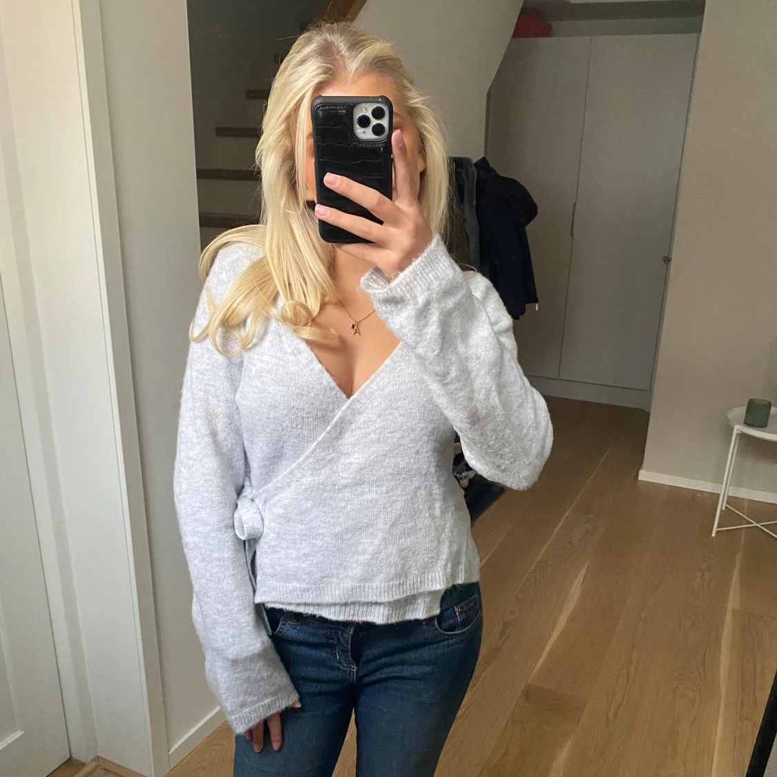 Stickad omlott tröja - 4