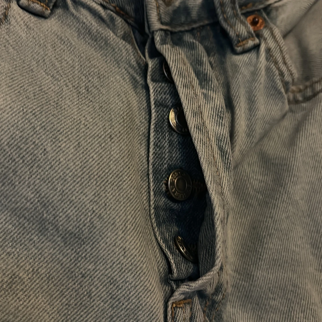 Ljusblåa wide jeans från 157 - 3