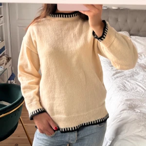 Stickad tröja  - Så snygg stickad tröja 