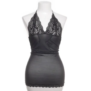 spets halternecktopp - topp i storlek s/m. använd ”köp nu”. 5/10-2025