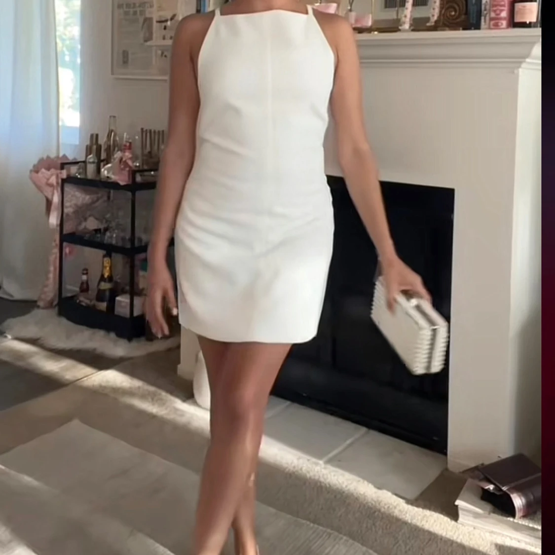 Vit kort klänning med raka axelband - 2