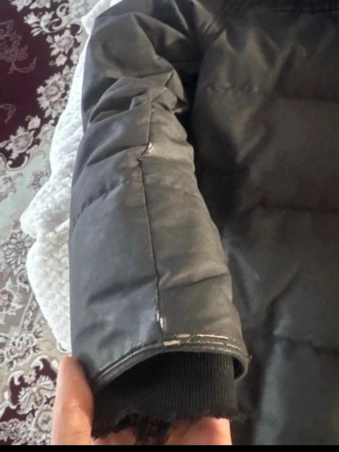 Svart pufferjacka från Canada Goose - 2