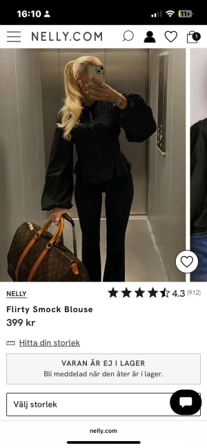 Blus Nelly - säljer denna svarta blus från Nelly som inte längre säljs, helt nytt skick då jag aldrig användt den