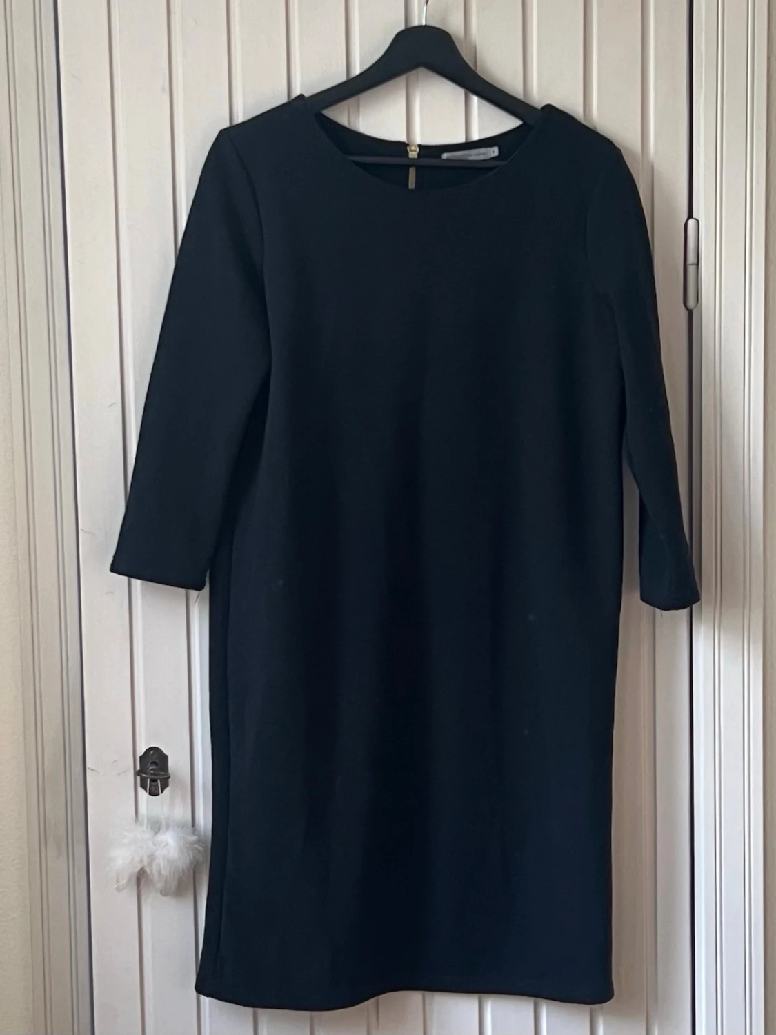 Svart klänning från Soaked in Luxury - 4