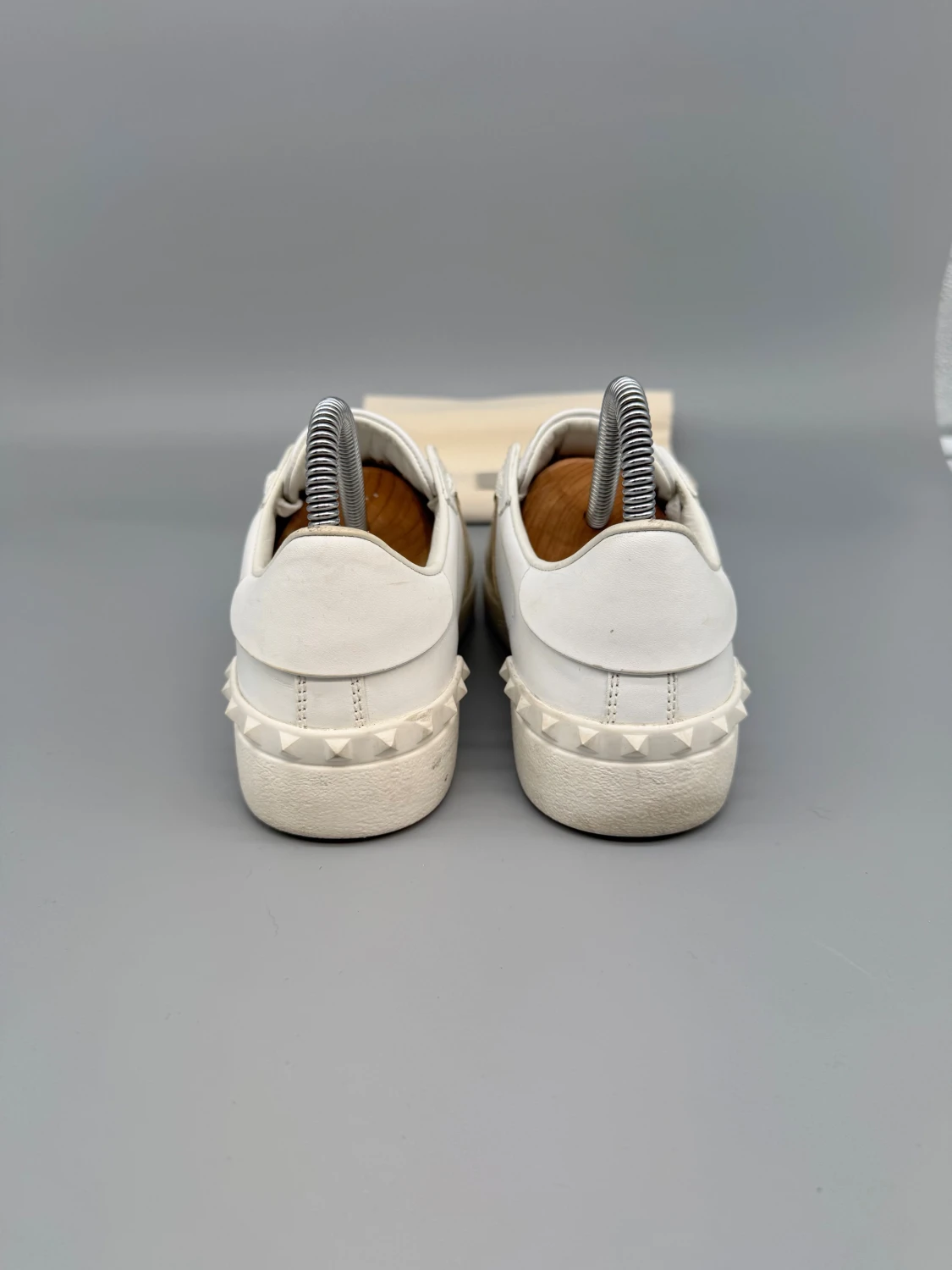 Valentino Open | 38 - 5