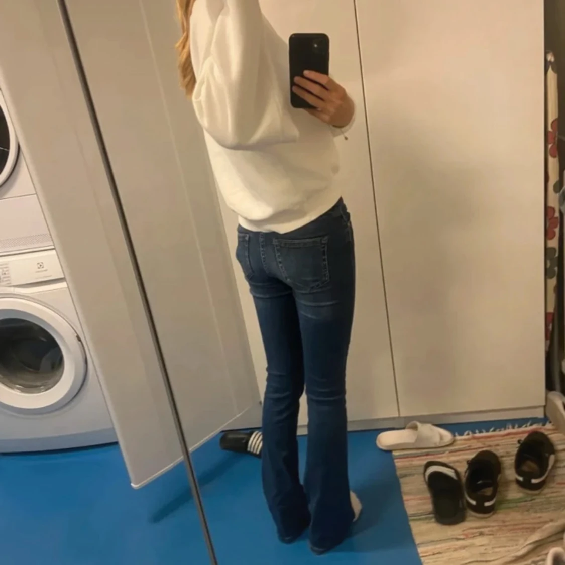 Mörkblå jeans - 1