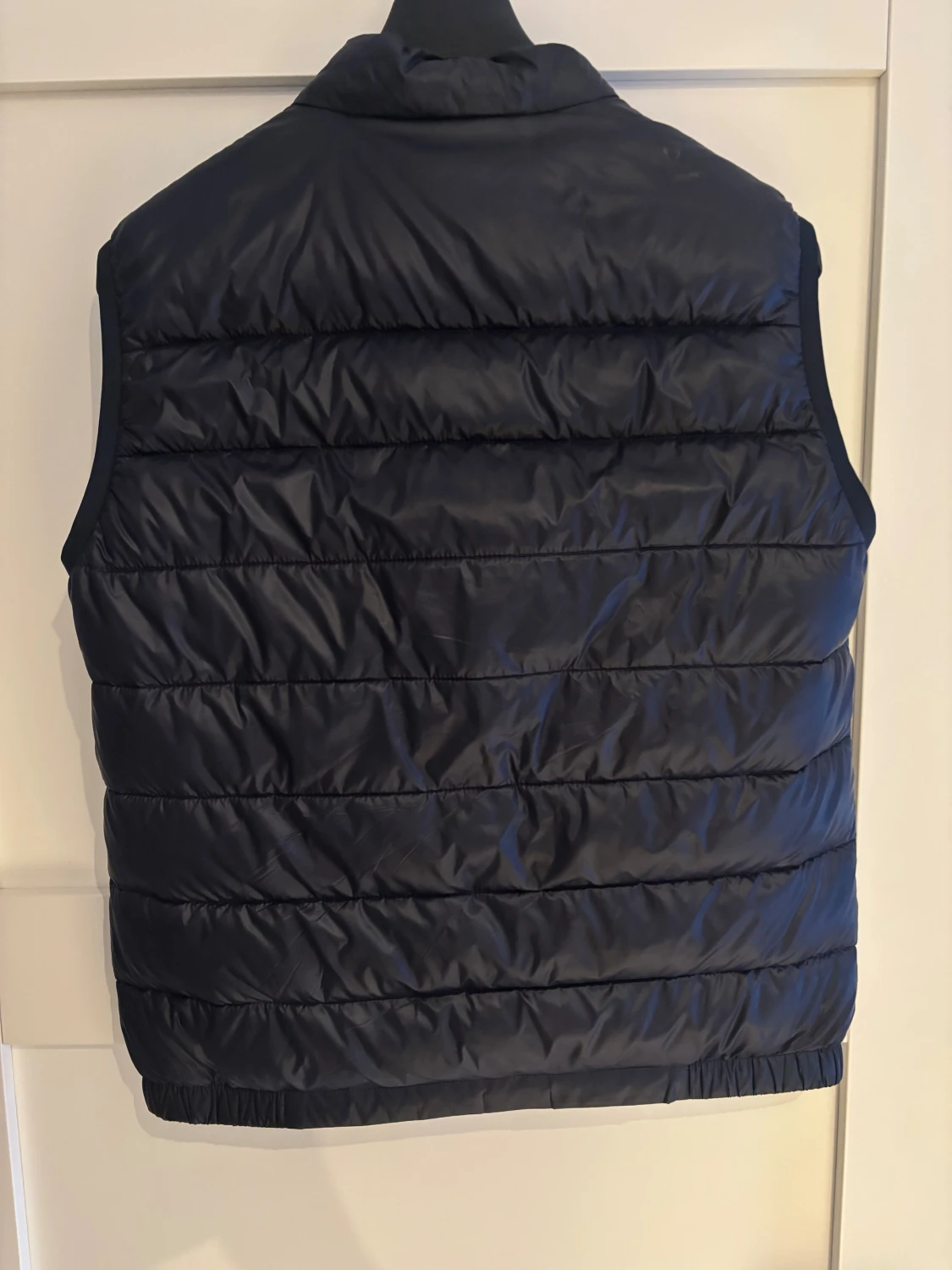 Blå dunväst från Prada - 1