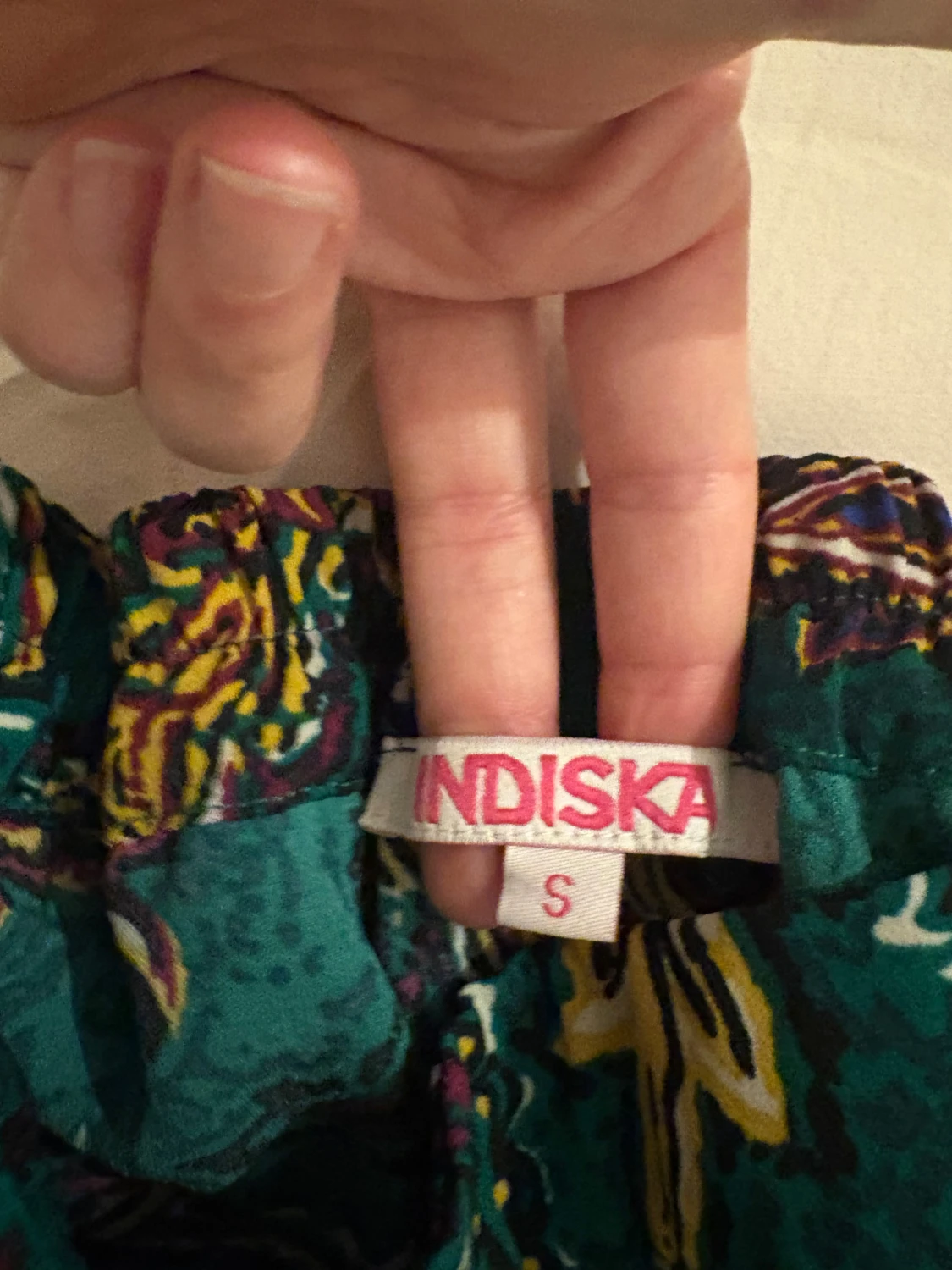 Grön långkjol med färgstarkt mönster - 4