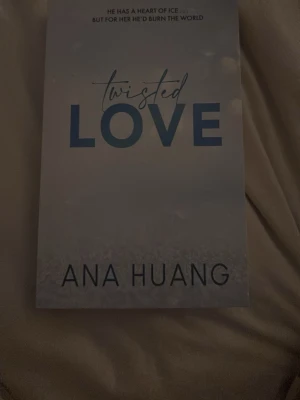 Twisted Love - Twisted Love av Ana Huang 