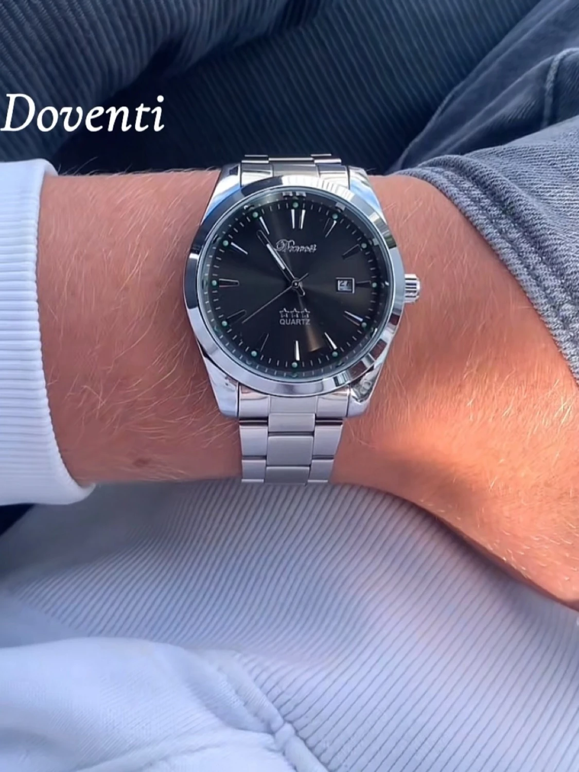 Svart klocka x Svart