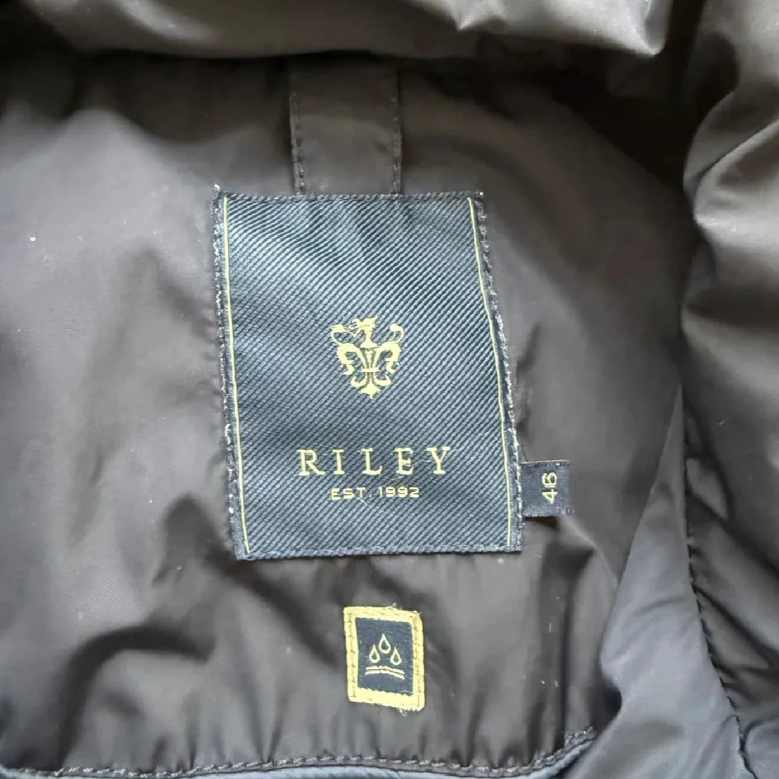 Riley field jacka - 2