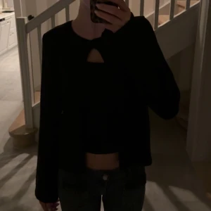 Kofta från Gina  - Kofta från Gina, helt oanvänd 