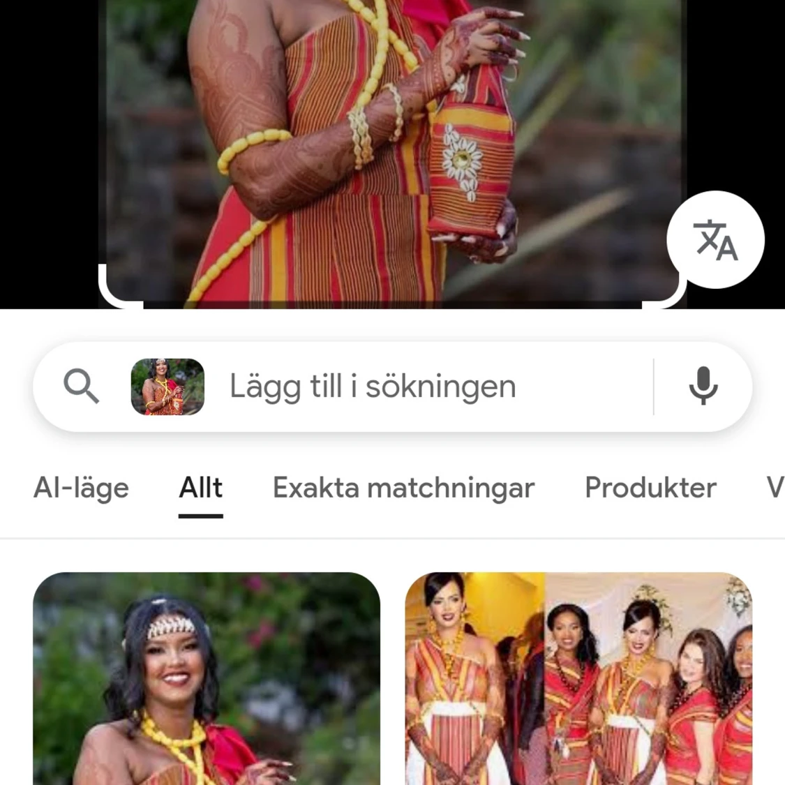 Randig traditionell långklänning