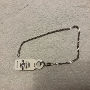 Silver armband  - Silverarmband från Ur & Penn. Oanvänd med prislapp, nypris 99kr säljer för 50kr
