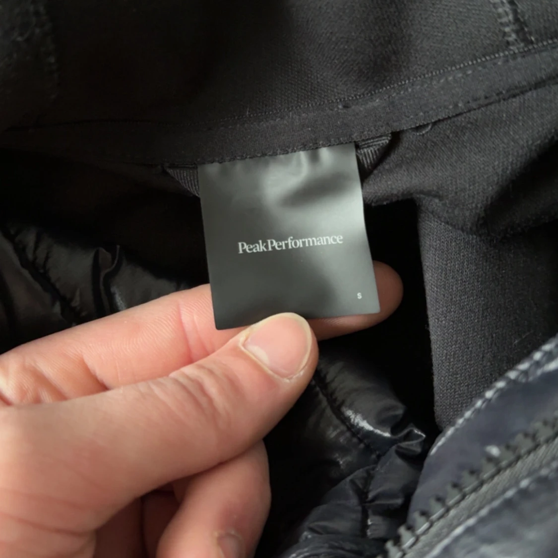 Svart hybrid jacka Peak Performance S - 3