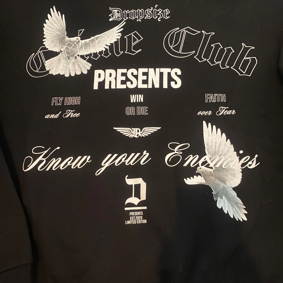 NY Svart hoodie Dropsize  - 3