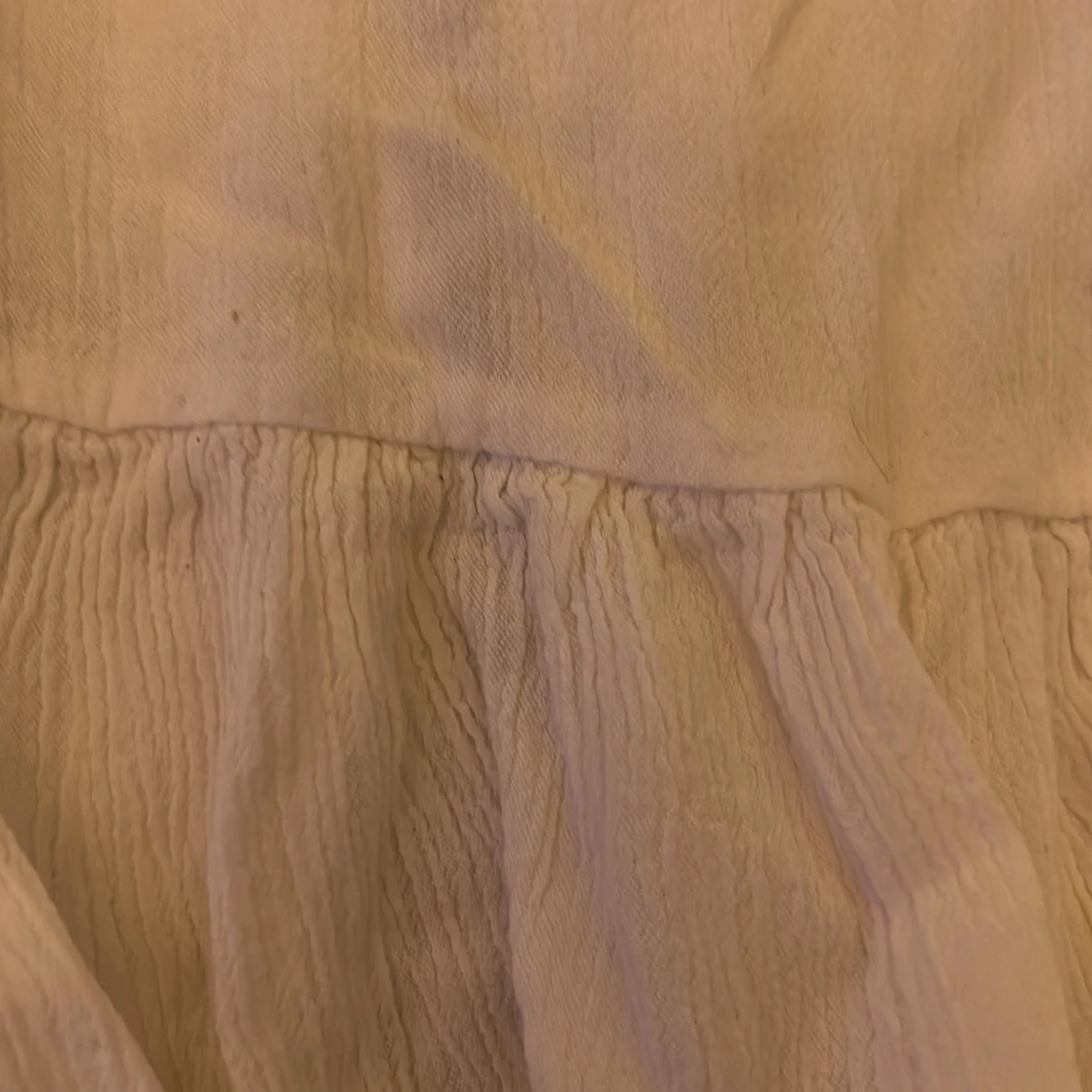 Vit långkjol i bomull med volang - 1