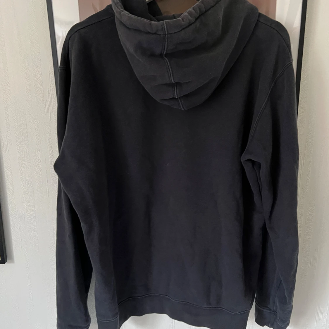 Svart hoodie från NN07 med tryck - 2