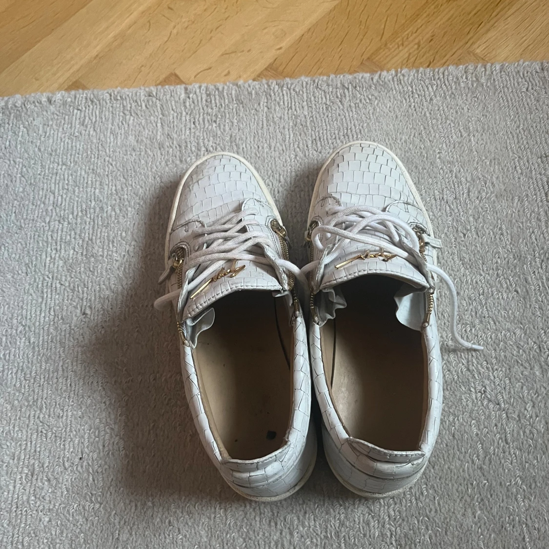 Vita sneakers från Giuseppe Zanotti - 2