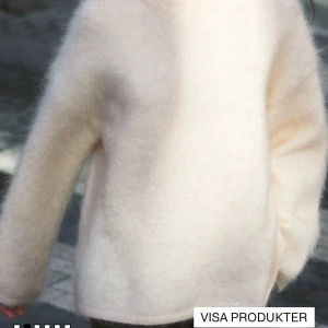 Stickad  - Populär slutsåld stickad tröja i storlek XS