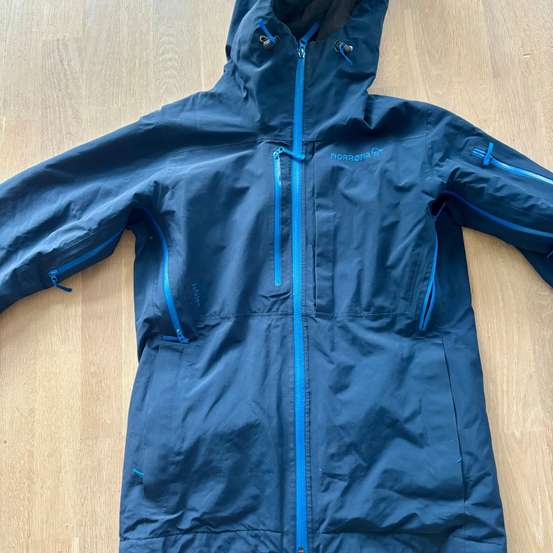 Norröna Lofoten  jacka  - 1