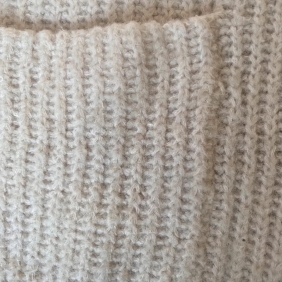 Beige stickad kofta från Zara - 3