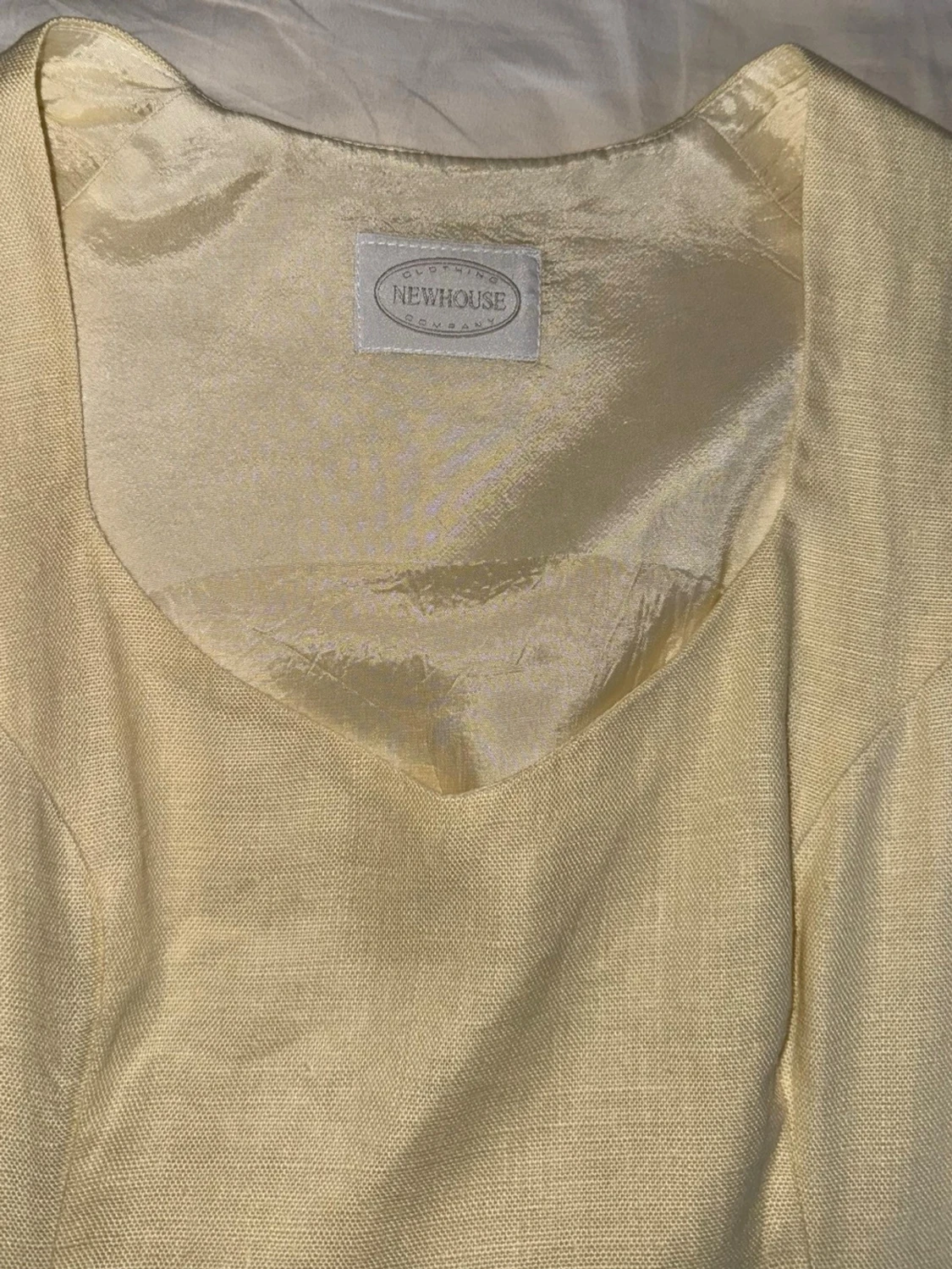 Ljus ärmlös klänning med knyt - 6