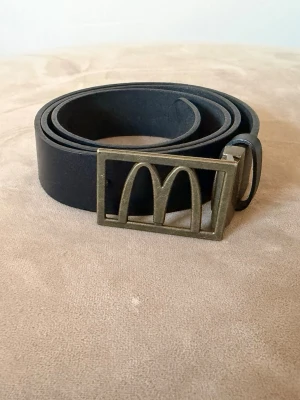 McDonald’s bälte  - Efter 2 tuffa år i köket är nu detta donken skärp till salu 