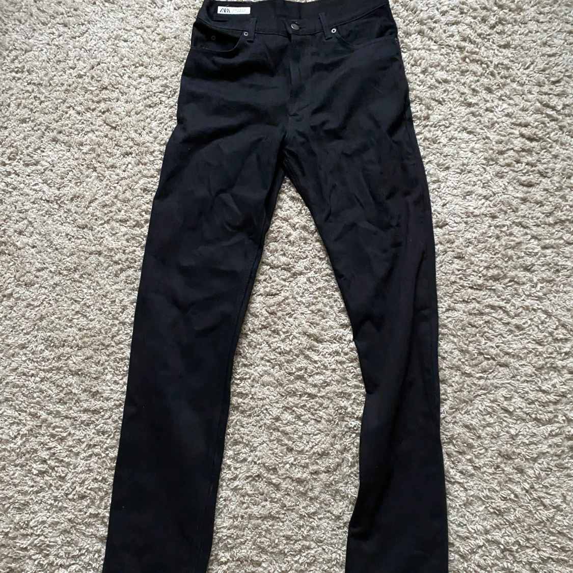 Svarta raka byxor från Zara