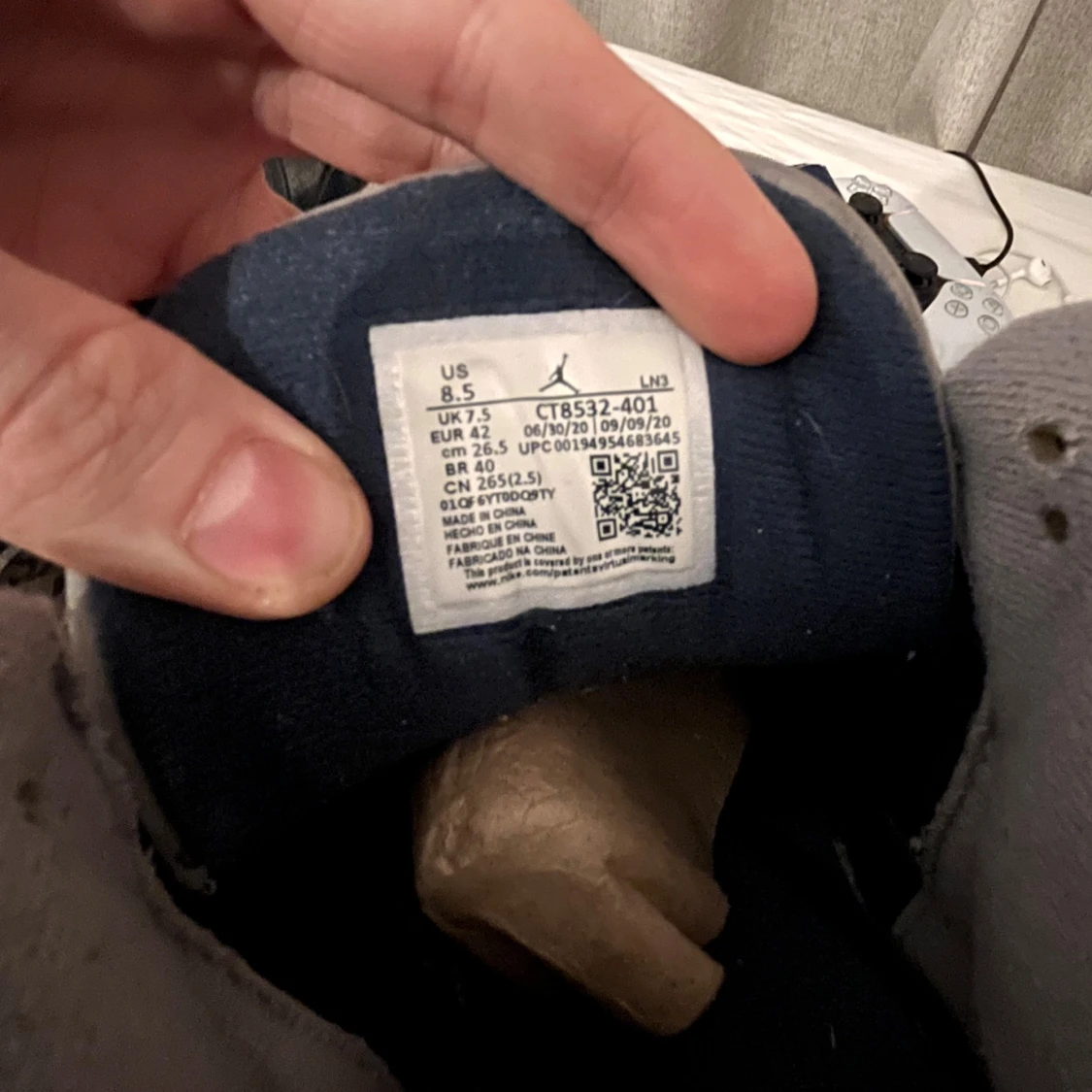 Jordan 3 Georgetown - 3