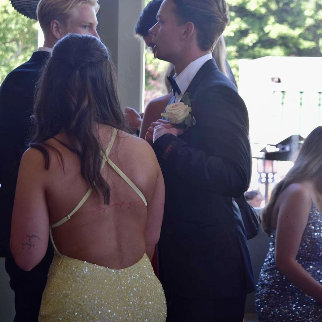 Gul balklänning från Dressroom Linne strl 32 - 3