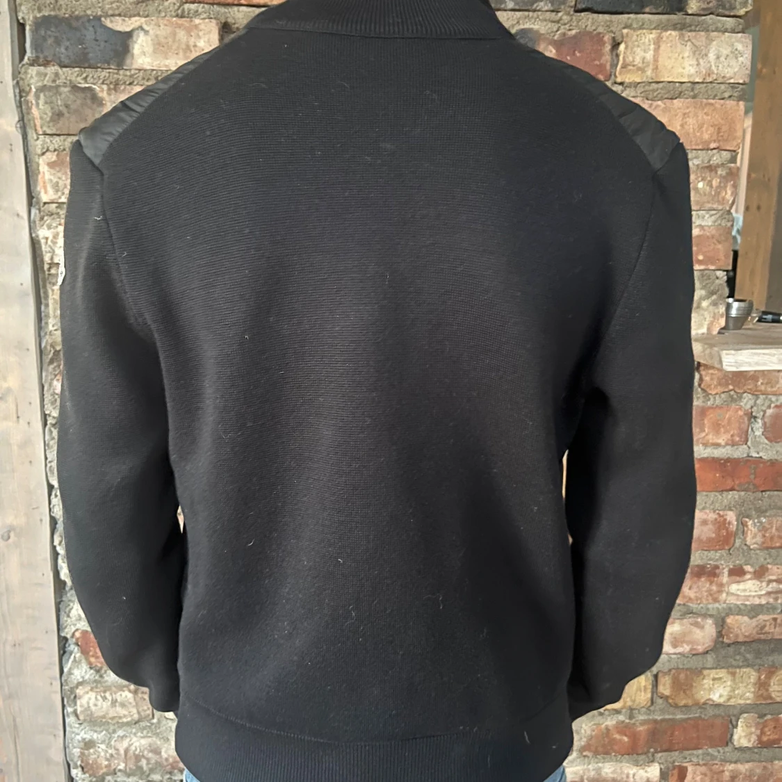 Svart pufferjacka från Moncler - 4