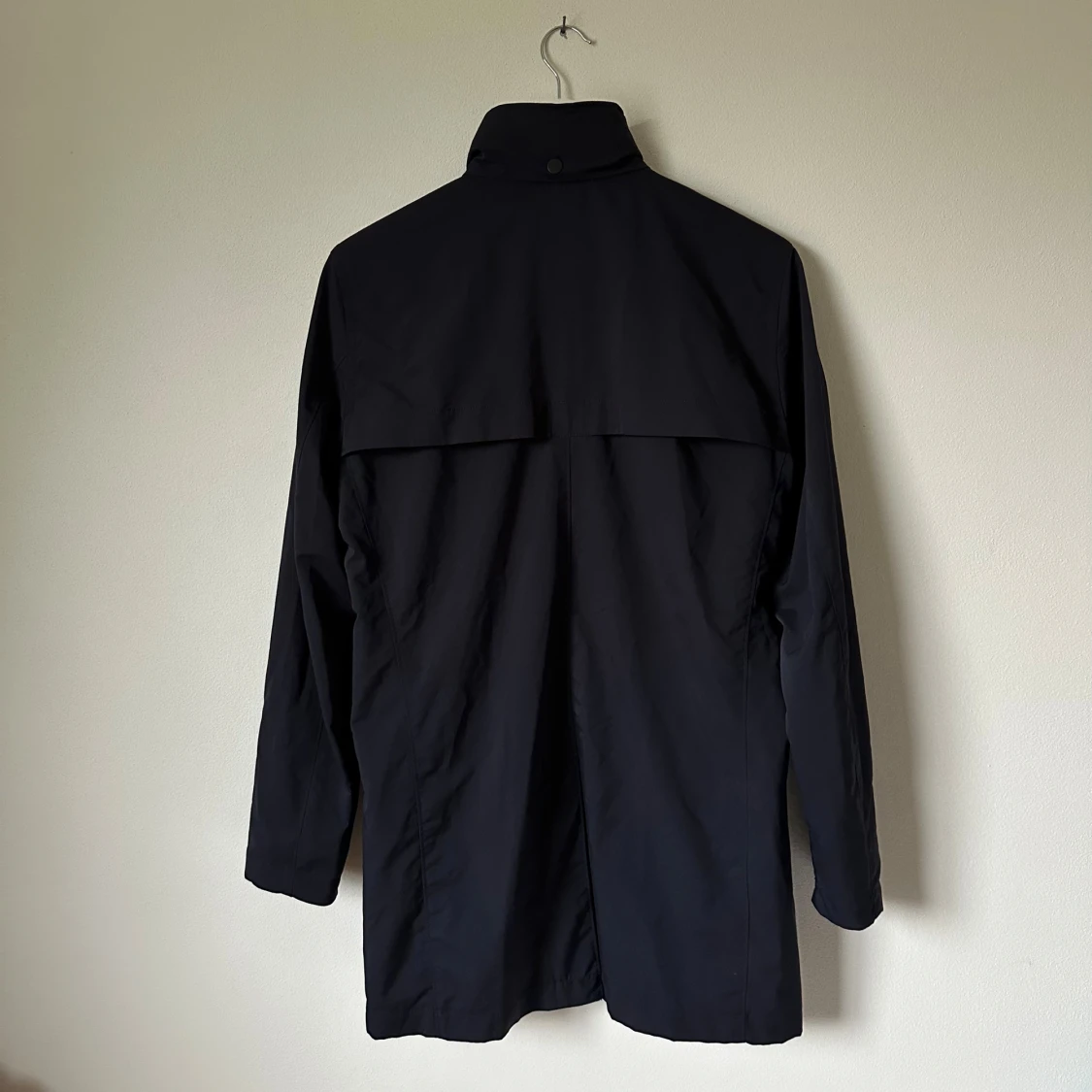 Mörkblå rock från J.Lindeberg, storlek S - 1