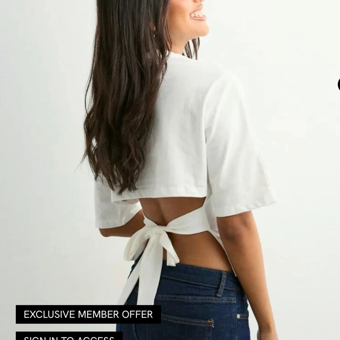 T-shirt med knytning i ryggen 