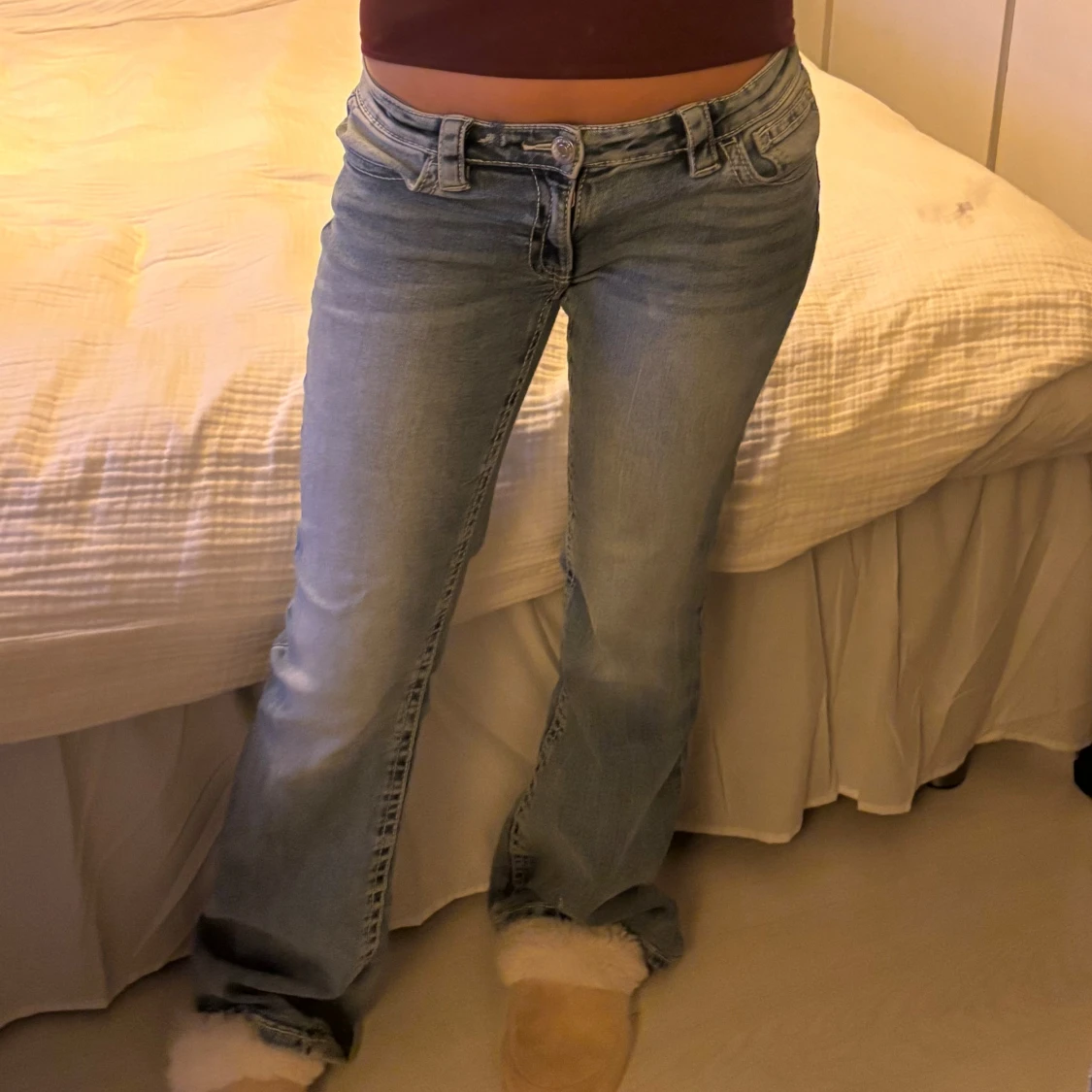 Ljusblå bootcut jeans låg midja - 2