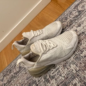 Nike 270 - Storlek 38,5🤍