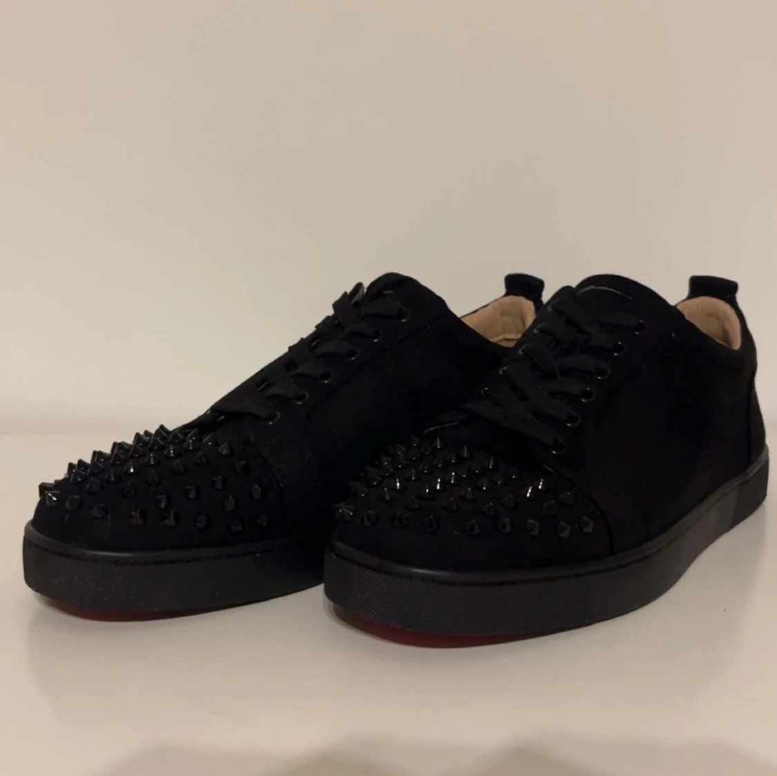 Svarta Louboutin sneakers med nitar - 3