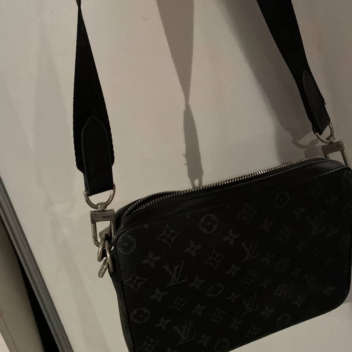 Svart axelväska - 2