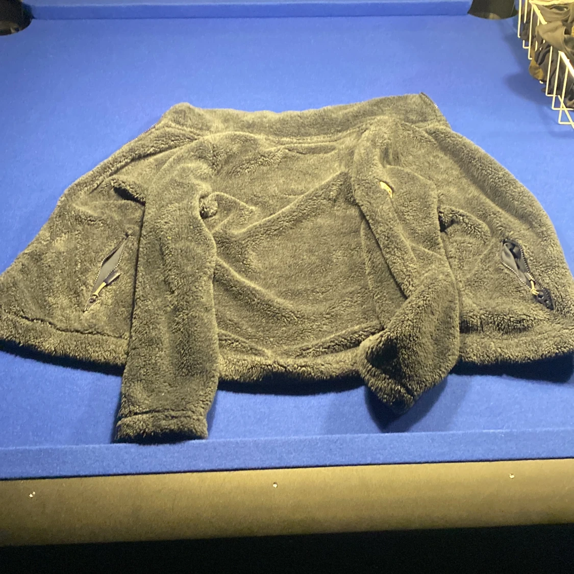 Svart teddyjacka från Superdry - 3