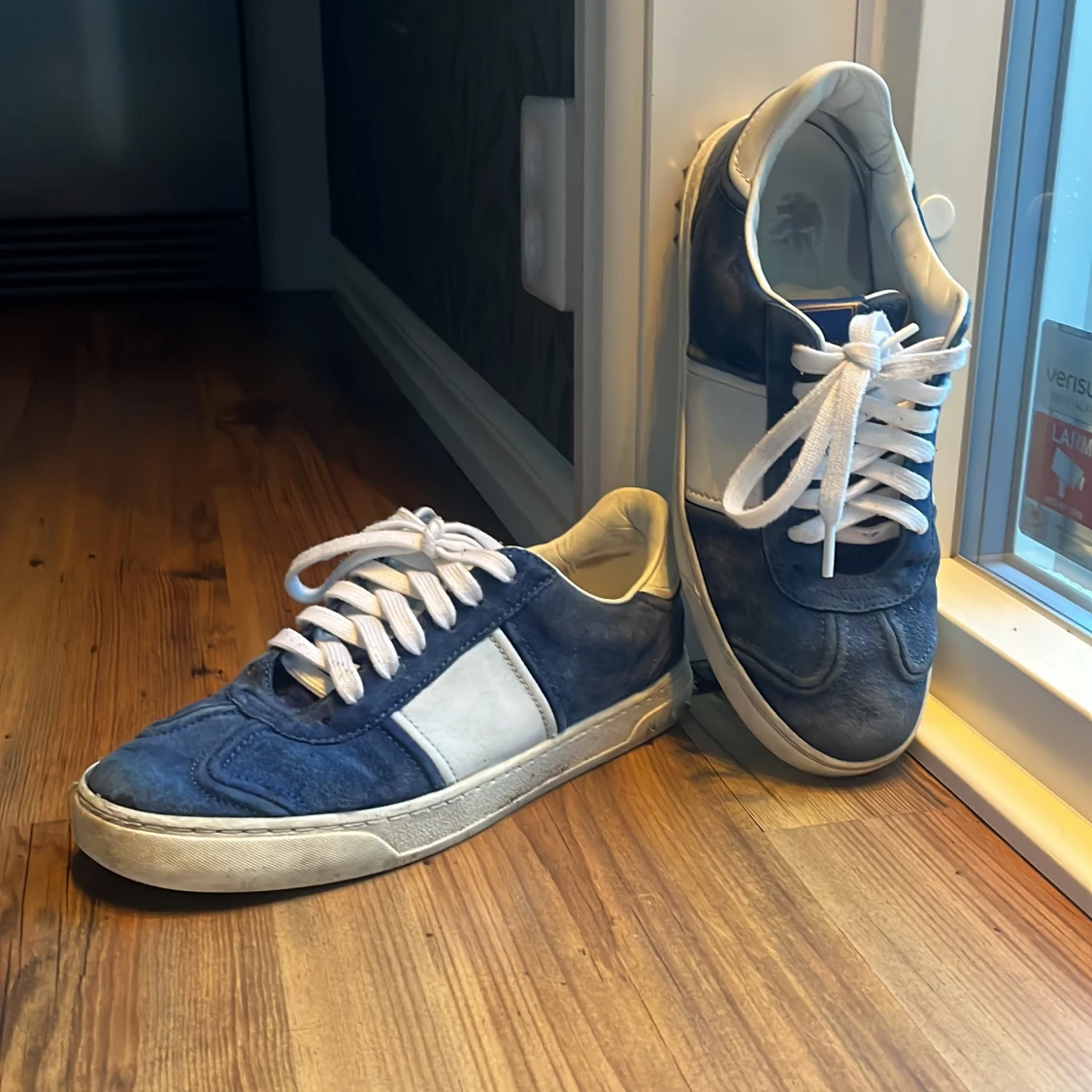 Valentino Garavani blå/vita sneakers - 1