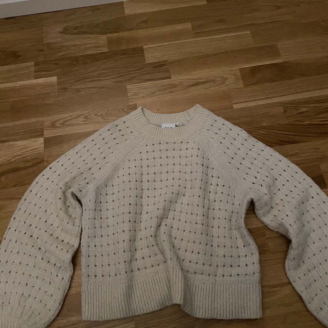 Vit stickad tröja från VILA XS - 4