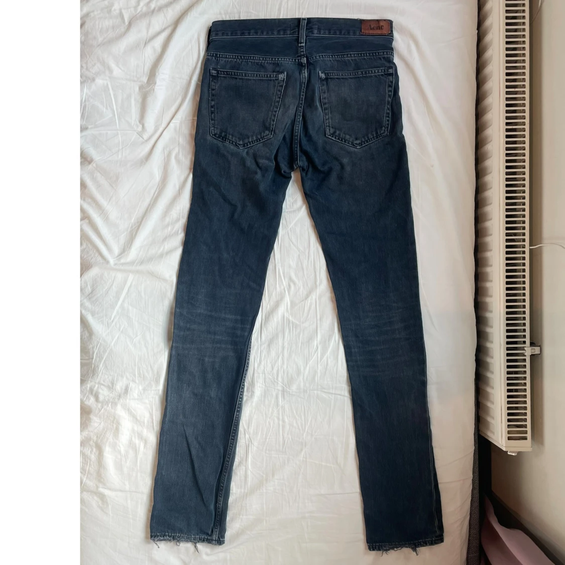 Mörkblå jeans från Acne Studios - 2