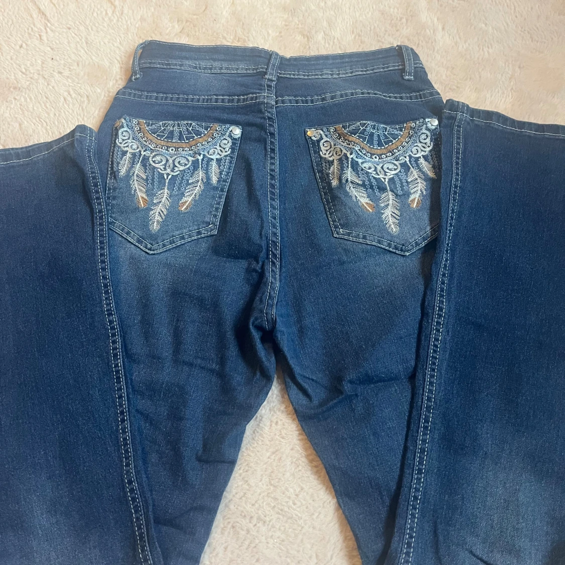 Blå jeans med broderade fickor, S - 1