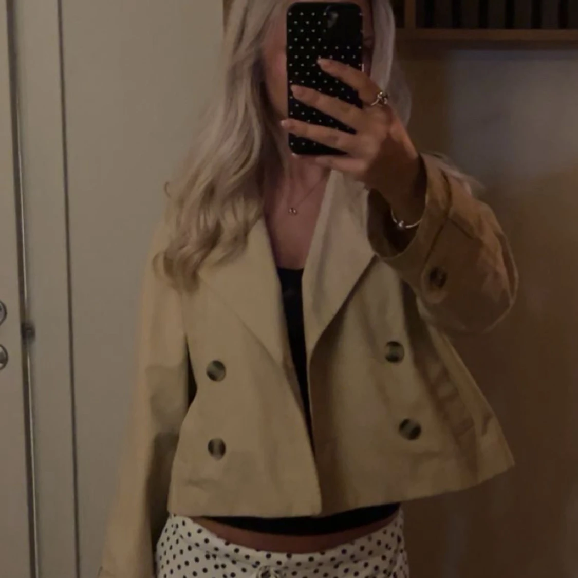 Beige trench coat  - 3