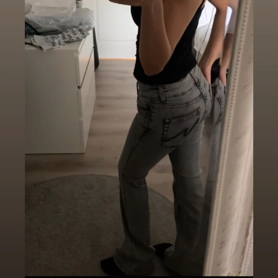 Gråa bootcut jeans - 1